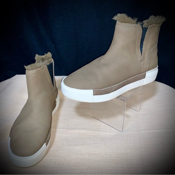 J Slides Shoes - J/Slides NYC Faux Fur Lined Leather Ankle Boots – Women’s Size 7.5